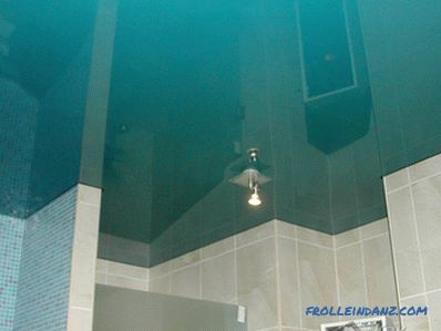 Design von Spanndecken im Badezimmer