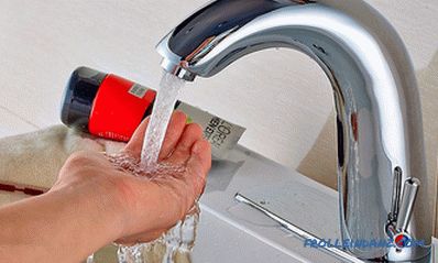 So sparen Sie Wasser in einer Wohnung oder einem Haus - eine Übersicht der Geräte