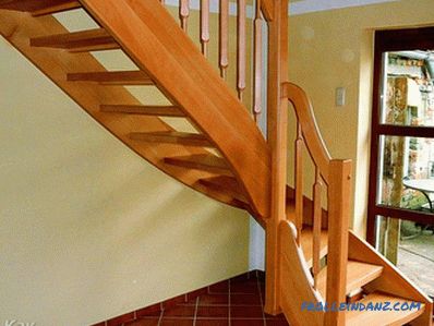 Wie macht man eine Treppe in den zweiten Stock?