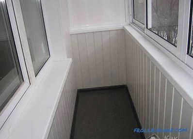 Wie man mit den eigenen Händen (innen und außen) einen Balkon der Wohnung herstellt + Foto