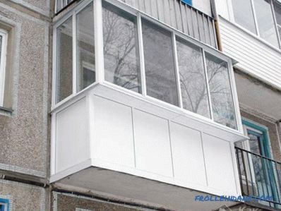 Verglasung eines Balkons mit eigenen Händen + Foto
