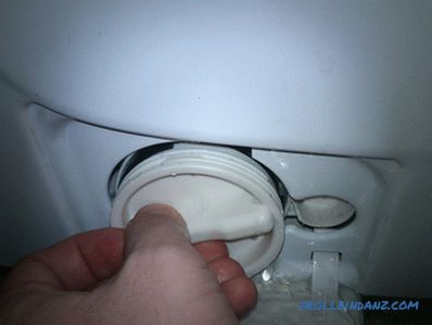 So reinigen Sie die Waschmaschine von Kalk-Zitronensäure, Essig und anderen Mitteln + Video